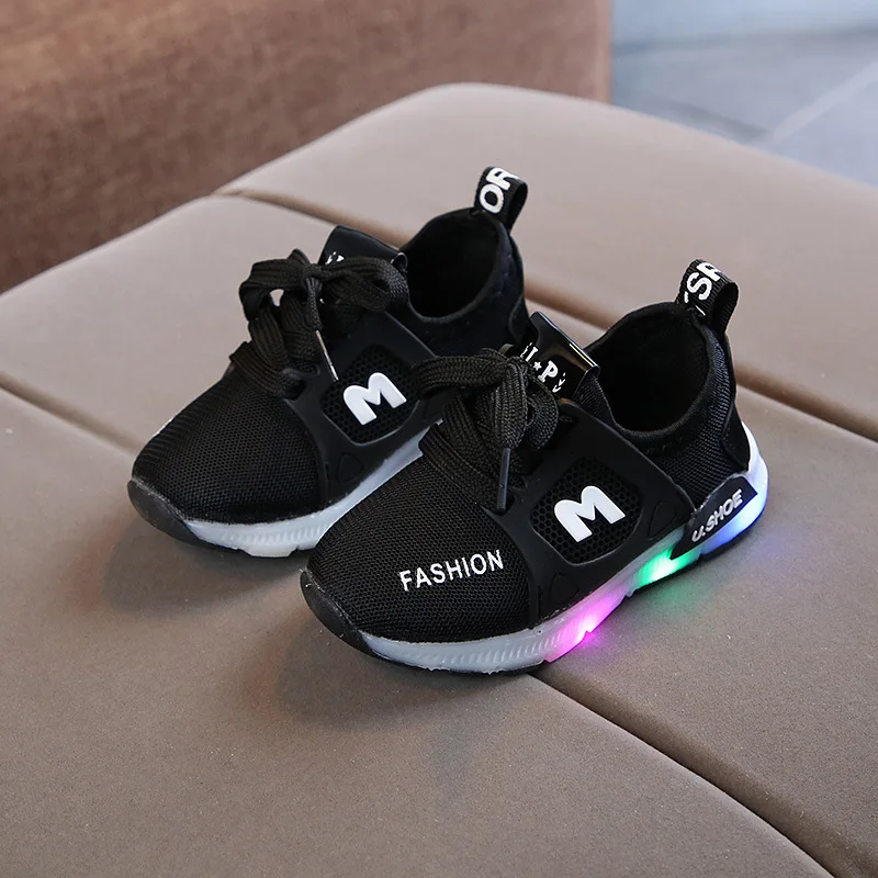 

New Arrival Luminous Kids Sneakers Toddler Shoes LED Light up Kids Shoes 2021, White red black pink