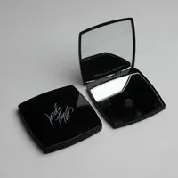 

Plastic Small Square Mirror