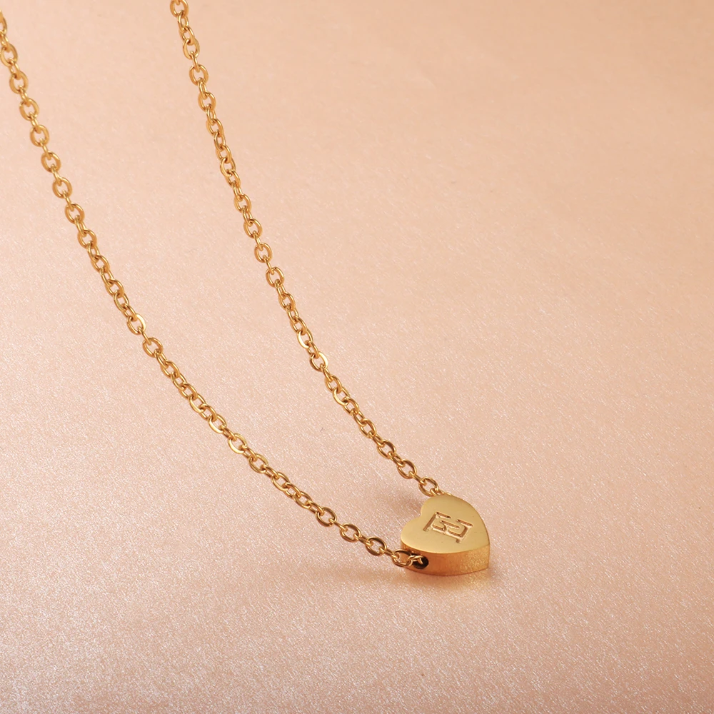 

New Trendy Jewellery 18k Gold Plated Stainless Steel Jewelry Heart Shape A-z Letter Pendant for Girl Delicate Necklace