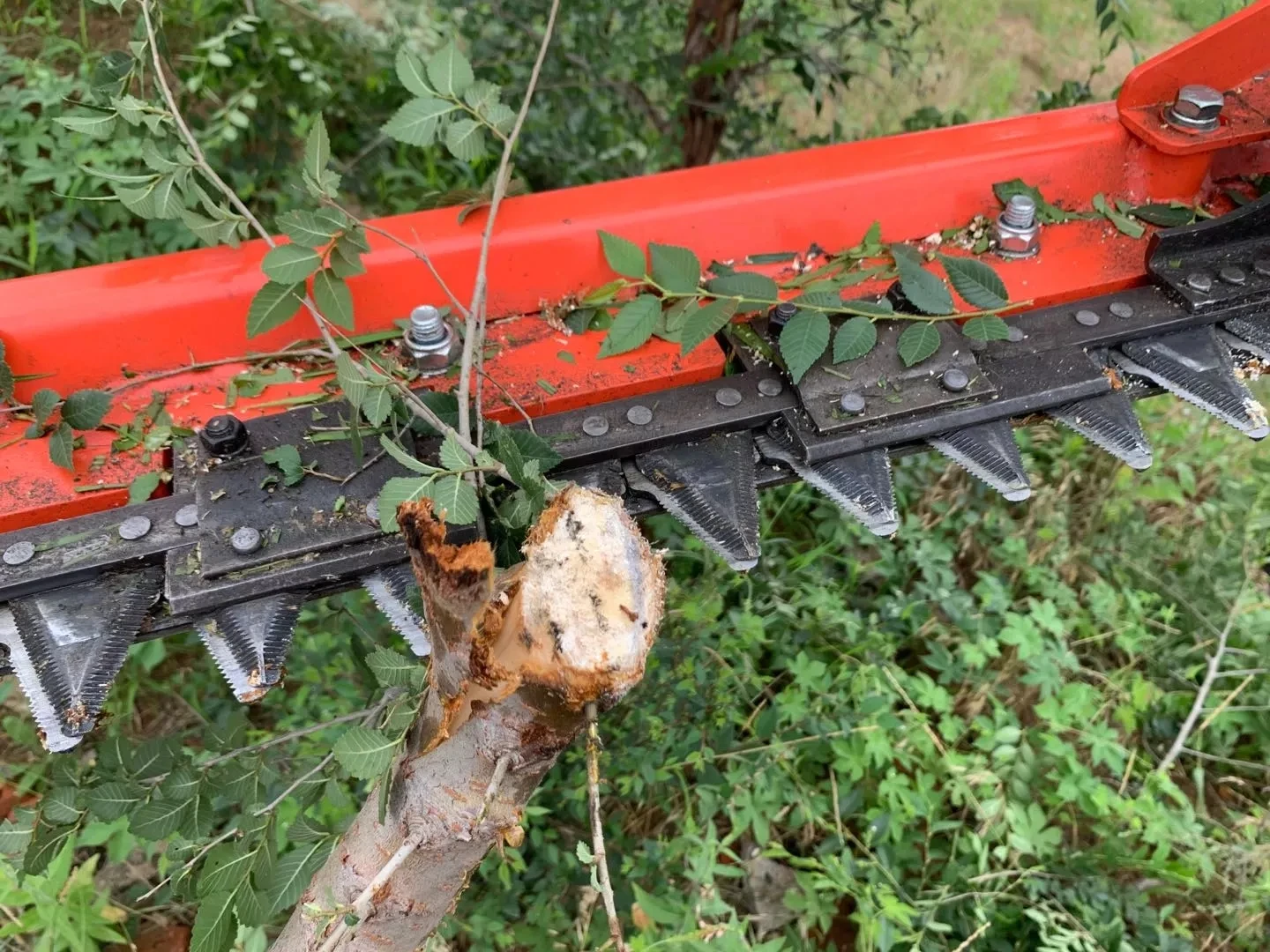 Tractor Grass Trimmer / Excavator Hedge Trimmer / Sickle Bar Mower