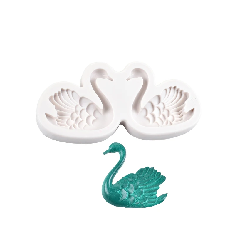 

A pair of swan-shaped silicone baking cake decorating tools chocolate card dripping mold, Customized color