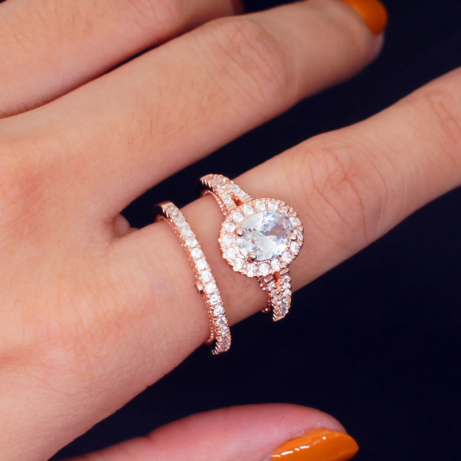 

Romantic Wedding Jewelry Rose Gold Plated Micro Inlaid Cubic Zirconia Stackable Rings Oval Solitaire Eternity Ring Set