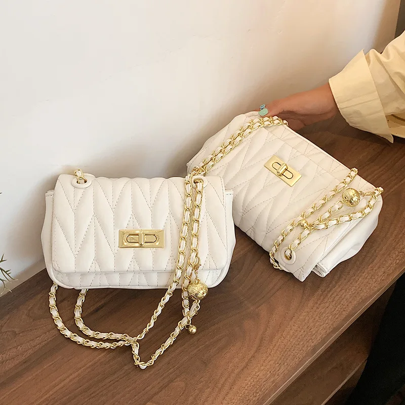 

BG-0279 Fashionable Simple Beautiful One-shoulder Hand Bag New 2021 Autumn Trendy Vintage Business Embroidered Small Square Bag, 2 colors