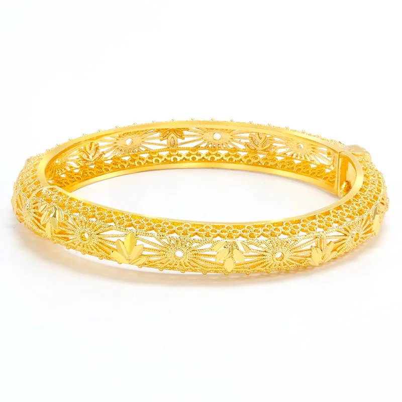 

Fashion Jewelry Gold Plated Women Carving Decorative Pattern Bracelets