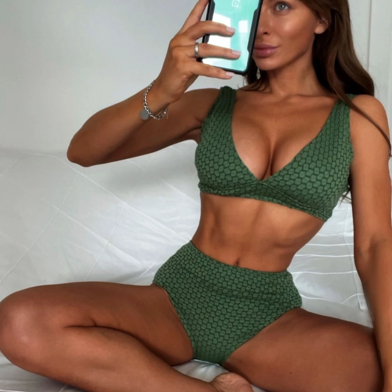 

Wholesale 2022 High waist swimsuit green Special fabric 2 piece bikini, Solid