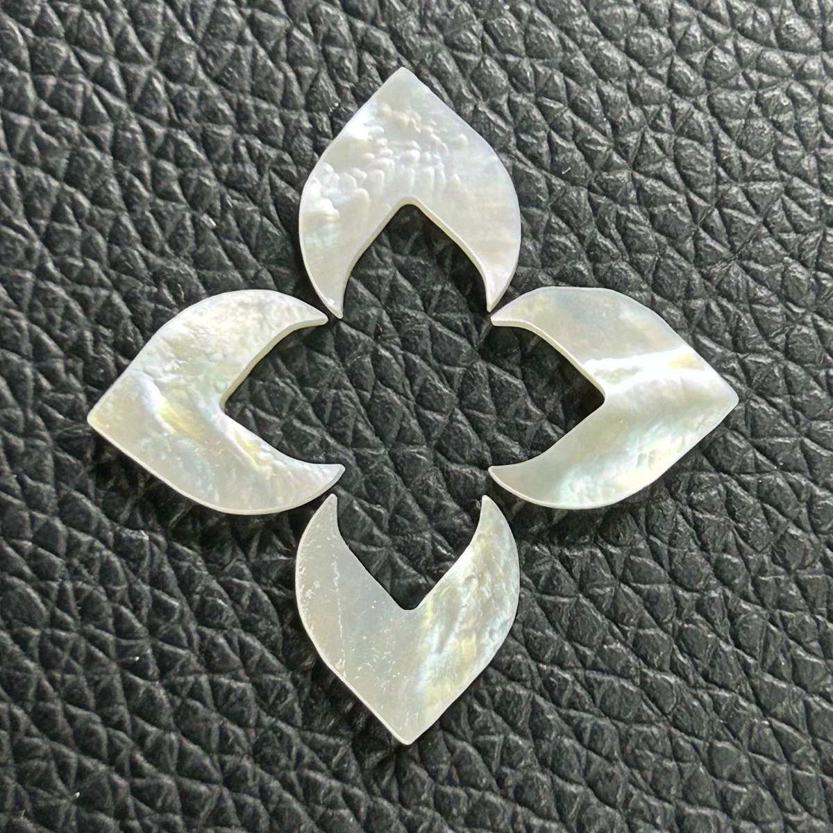 Natural White Mother of Pearl Shell Big 40x40x2mm Size Robert Clover Flower MOP Gemstones