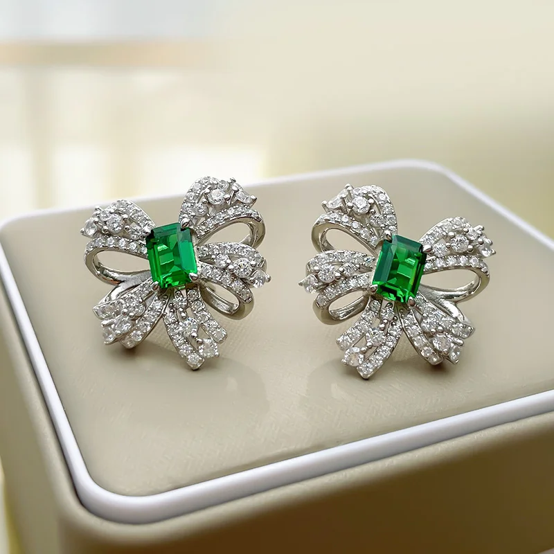 

2021 new S925 sterling silver earrings emerald micro-inlaid luxury full diamond classic retro female earrings 5A zircon, Picture shows