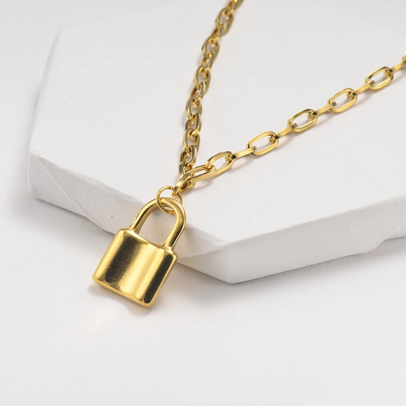 

Baoyan joyas en acero inoxidable Wholesale 18K Gold Plated Lock Stainless Steel Jewelry Necklace