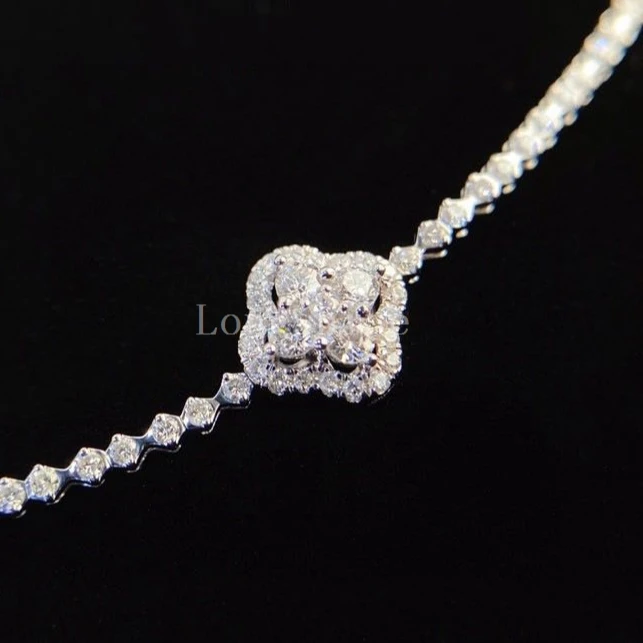 

2021 Clover Shape New Design 18K Gold Shining Diamond Bracelet, White