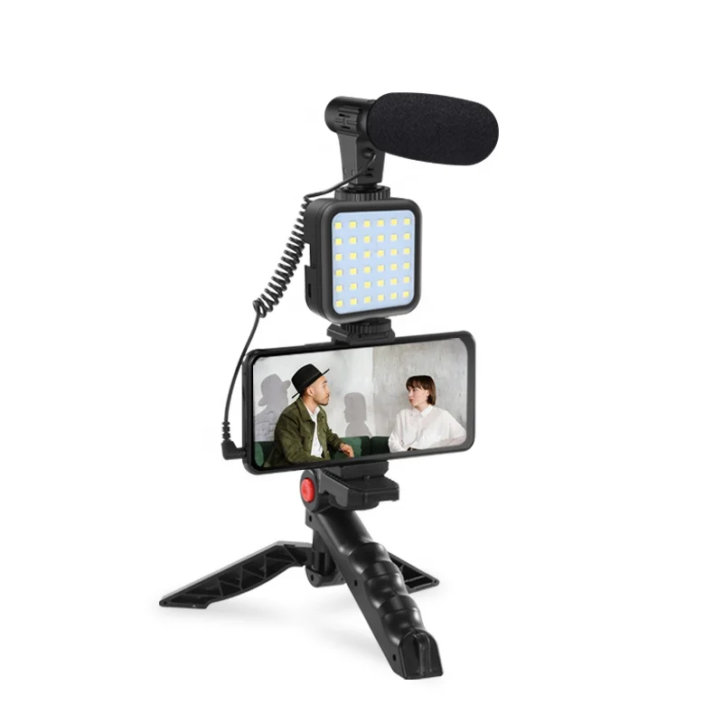 

2022 New Arrival mobile Live Streaming Device Mic Vlogging Microphone Kit LED Lighting for Video Shooting Teaching Youtube