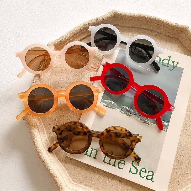 

2020 New 80s and 90s Retro Round Unisex Vintage Sun Glasses Kids Tortoise Sunglasses, Pantone color