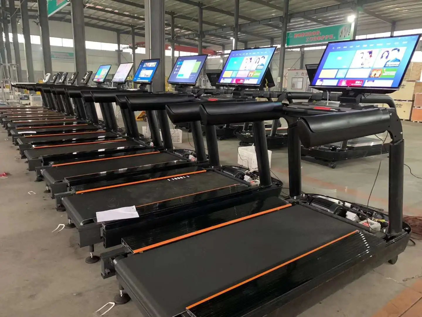 2020 Lzx New Treadmill Commercial & Home Use Treadmill With 32 Inches