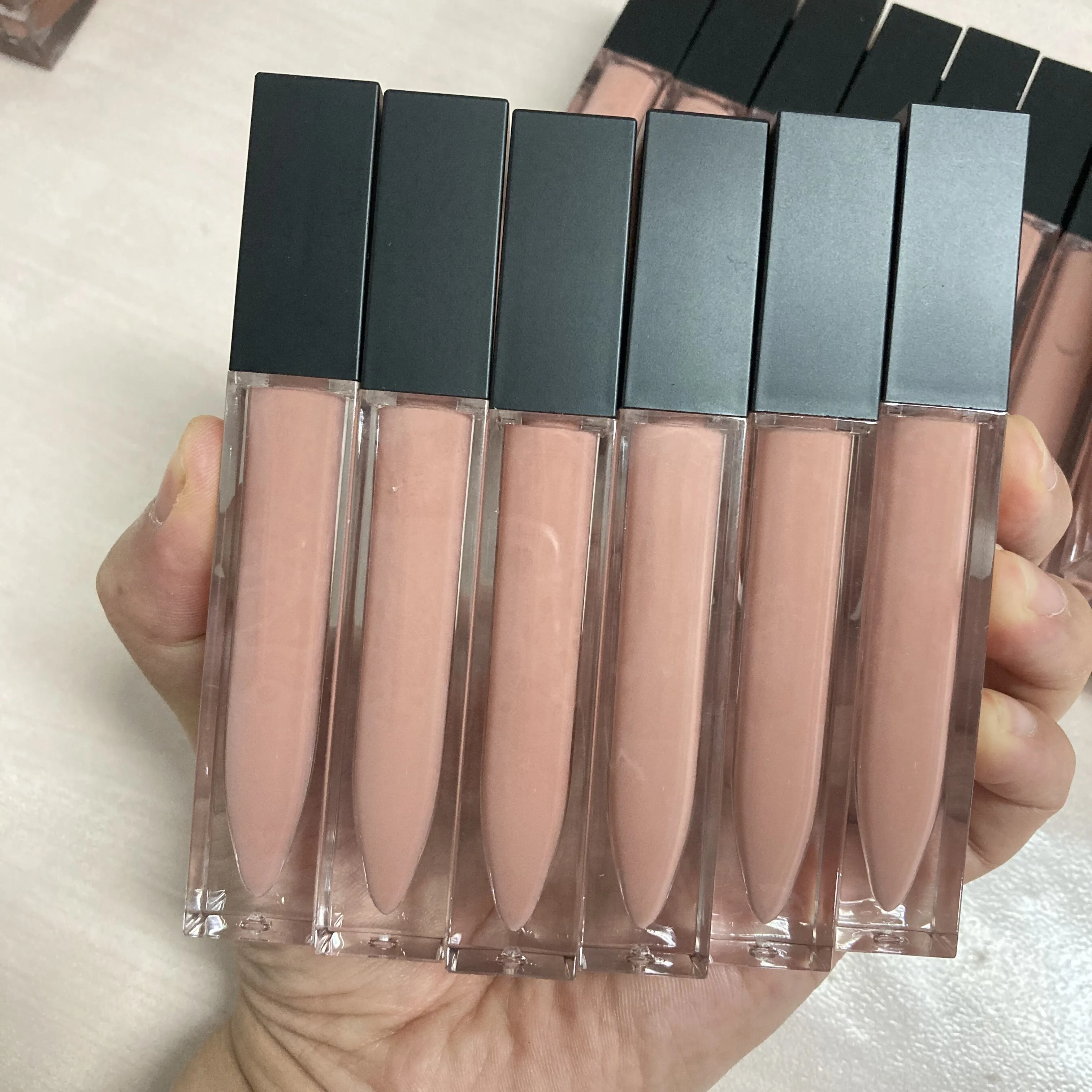 

Best seller high pigment clear lip gloss tubes wholesale 30 color lip gloss