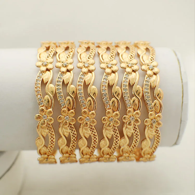 

2022 bijoux africains dubai jewelry copper bangles gold plating bangles for women with flower pearl worn gold