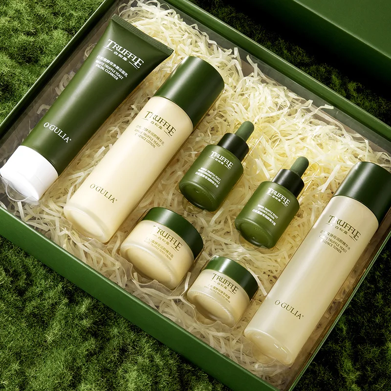 

White Truffle Skin Care Set Moisturizing Nourishing Gift Set 7 Piece Whitening Face Care Kit