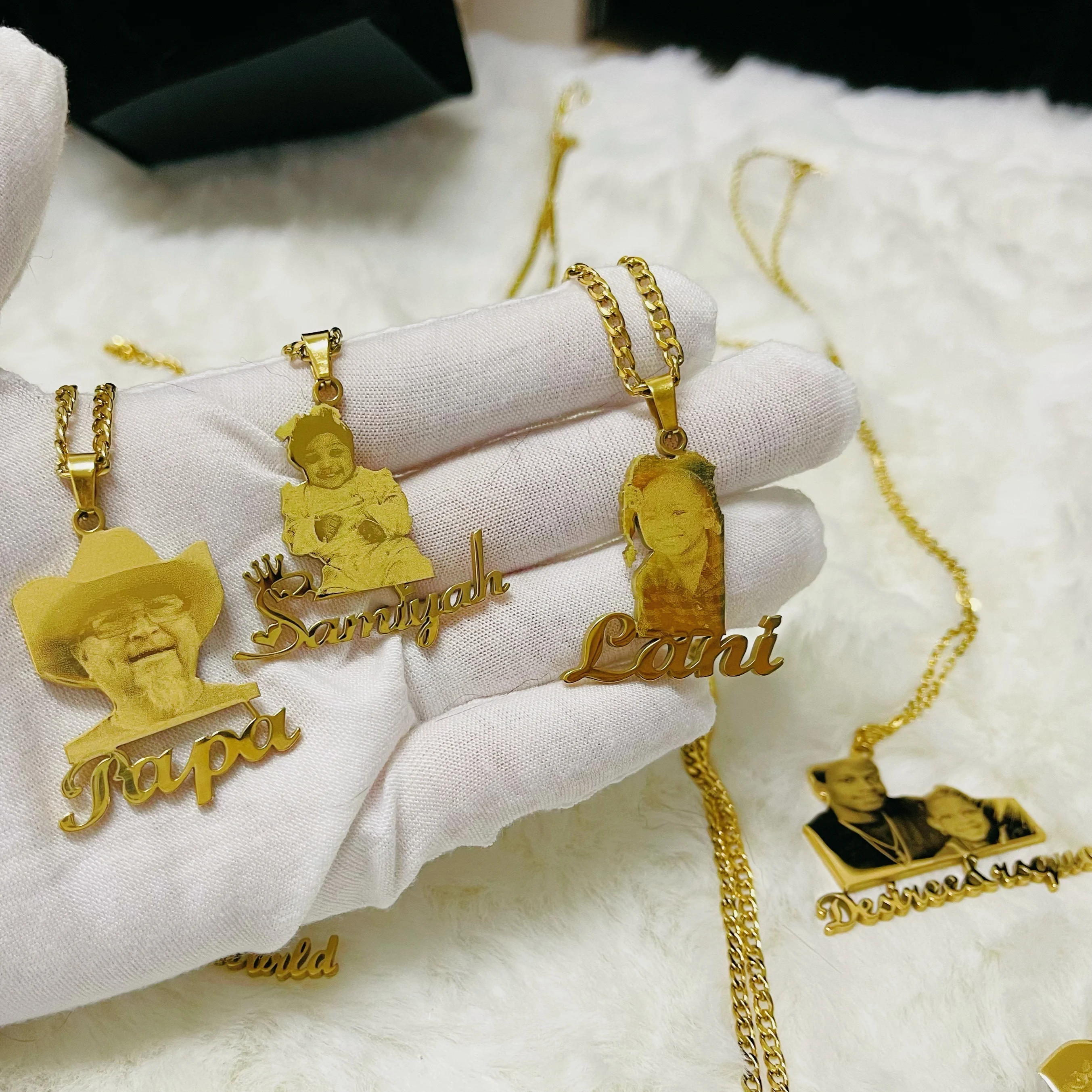 

2021 New Products Stainless Steel Commemorative Gift Gold Personalized Stainless Steel Private Custom Name Photo Necklace, Picture