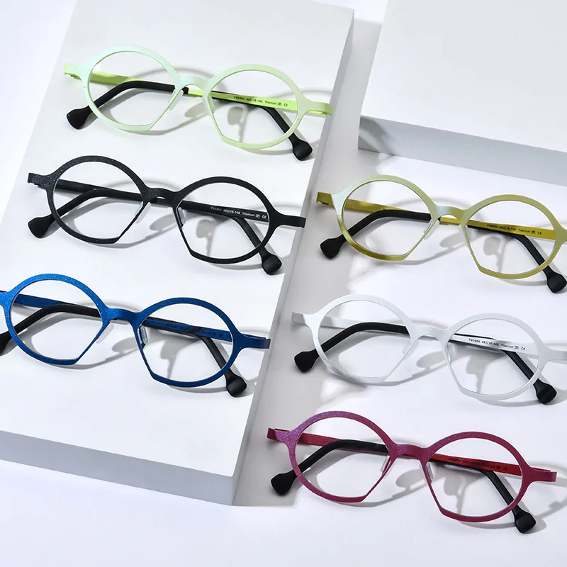 Titanium Glasses Frame Women 2024 Retro Cat Eye Optical Eyeglasses Men Photochromic Spectacles Eyewear
