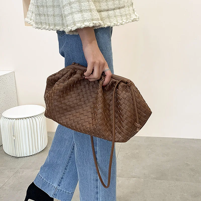 

2020 Hot Sell Handbag For Women Soft Leather Woven Cloud bag Madame Clutch Bag Single Shoulder Slant Dumpling Bag, 4 colors