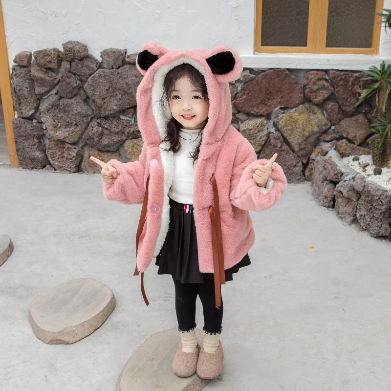 

2021 Hot Sale Children Girl Clothes Kids Boutique Clothing Thickened Winter jackets with Bear ear silk ribbon Hooded