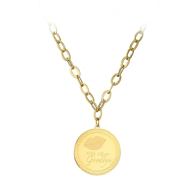 

Korean Trendy Fashion 14K Gold-plated Stainle Steel Atmospheric Pendant Thick Chain Round Plate KISS ME Lettering Necklace, Customized color