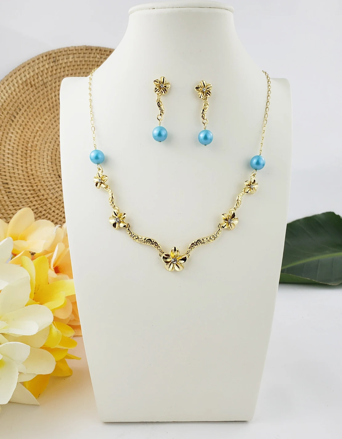 

Hot sale women jewelry pearl set fashion gold plated chain necklace set
