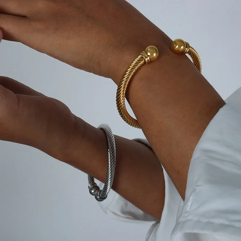 

Minimalist Waterproof Jewelry Twisted Screw Thread Elasticity Bangle 18k Gold Plated Stainless Steel Cuff Open Bracelet YF3447