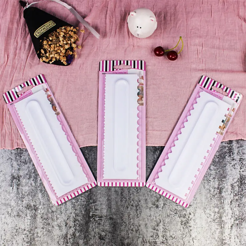 

plastic cake scraper