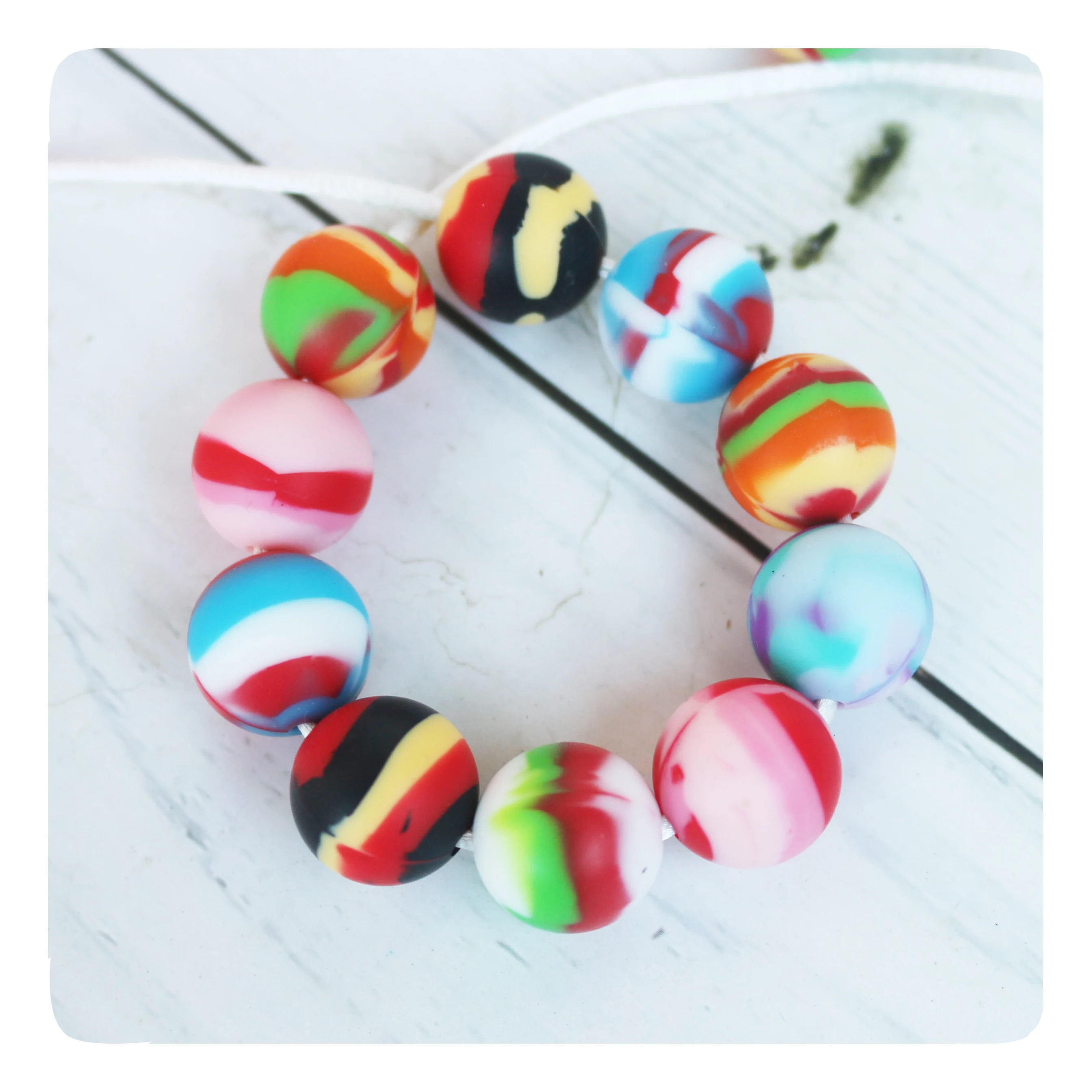 

Fashion Baby Teething Chewing Toys For Newborn Making Beads Valentine DIY Necklace Ice Cream Rainbow Silicone Beads