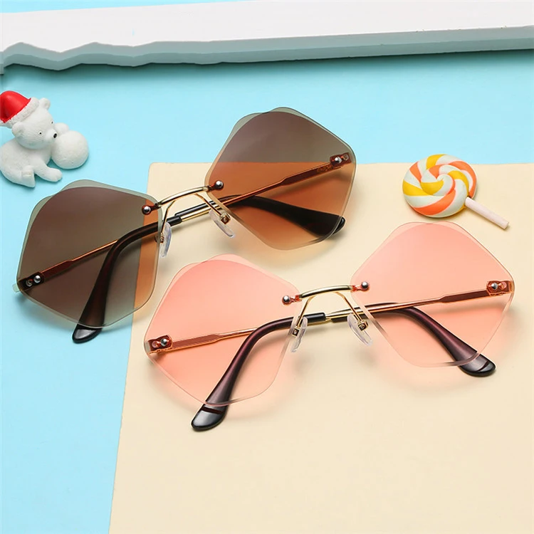 

2021 New Glasses European Style, Children'S Frameless Trimmed Sunglasses, Baby Big Frame Trendy Sunglasses