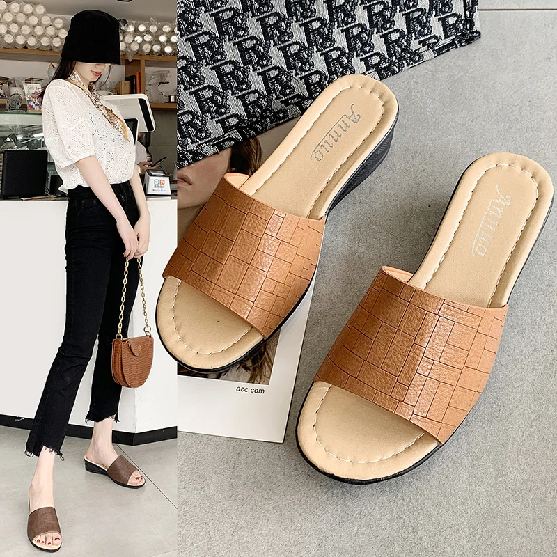 

Summer Simple New Style Women Sandals Stylish Flat Bottom Ladies Outdoor Casual Slippers