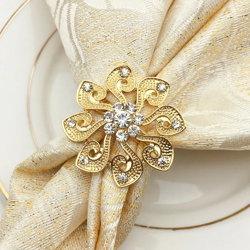 

Wholesale Flower Napkin Ring Gold Metal Napkin Rings Holder Luxury Crystal Diamond Dinner Napkin Rings wedding Table Decoration