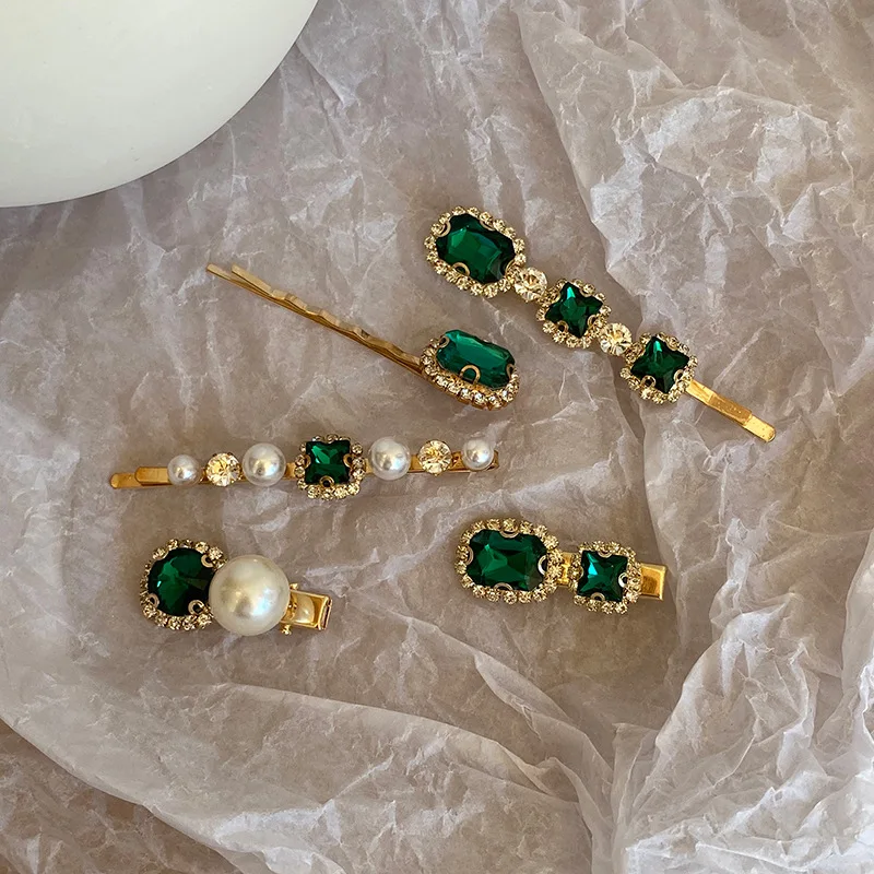 

JUHU New Japanese fashion retro green hairpin light luxury rhinestone pearl bangs clip female word clip for women gift