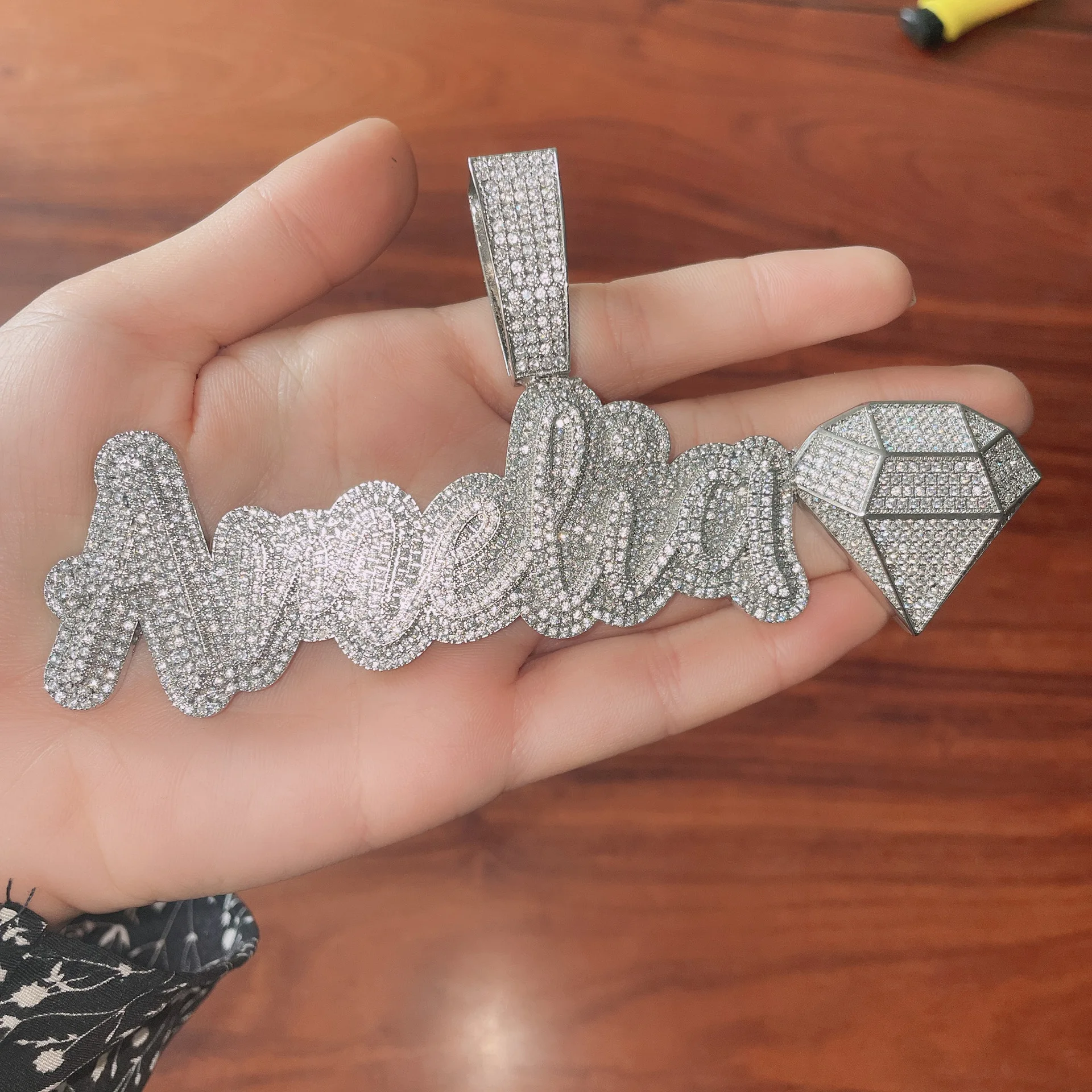 

2021 New Hip Hop Rock Bling Bling Name Custom Necklace Diamond Chain Two Tone Letter Personalized Micro Paved Collier Jewelry, Gold,silver
