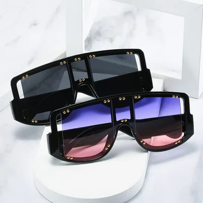

lmamba 2021 Fashionable large square frame oversized sunglasses women summer retro rivet one-piece sun glasses shades