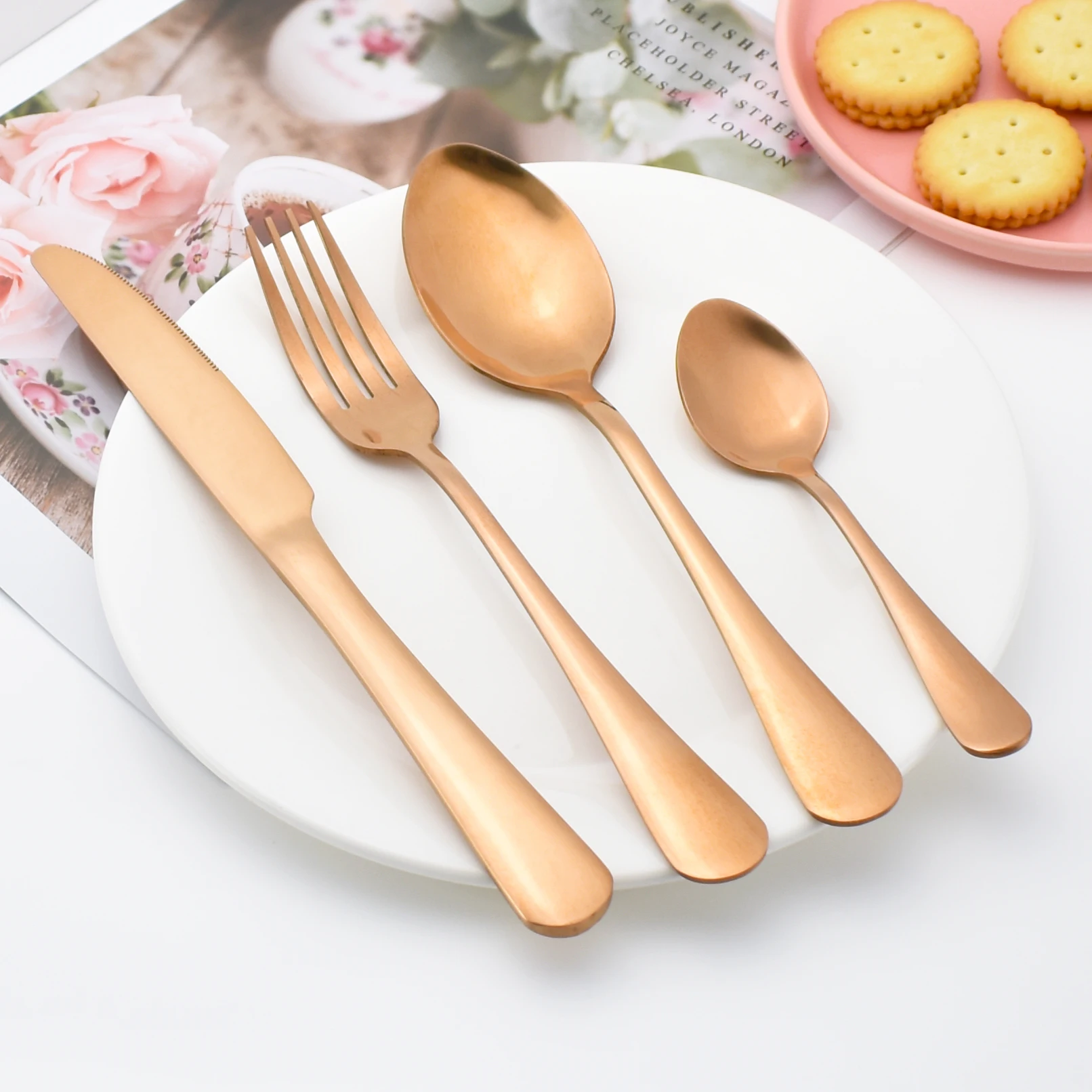 
Inventory wholesale 4 pieces rose gold custom hotel restaurant cheap stainless steel cutlery set 