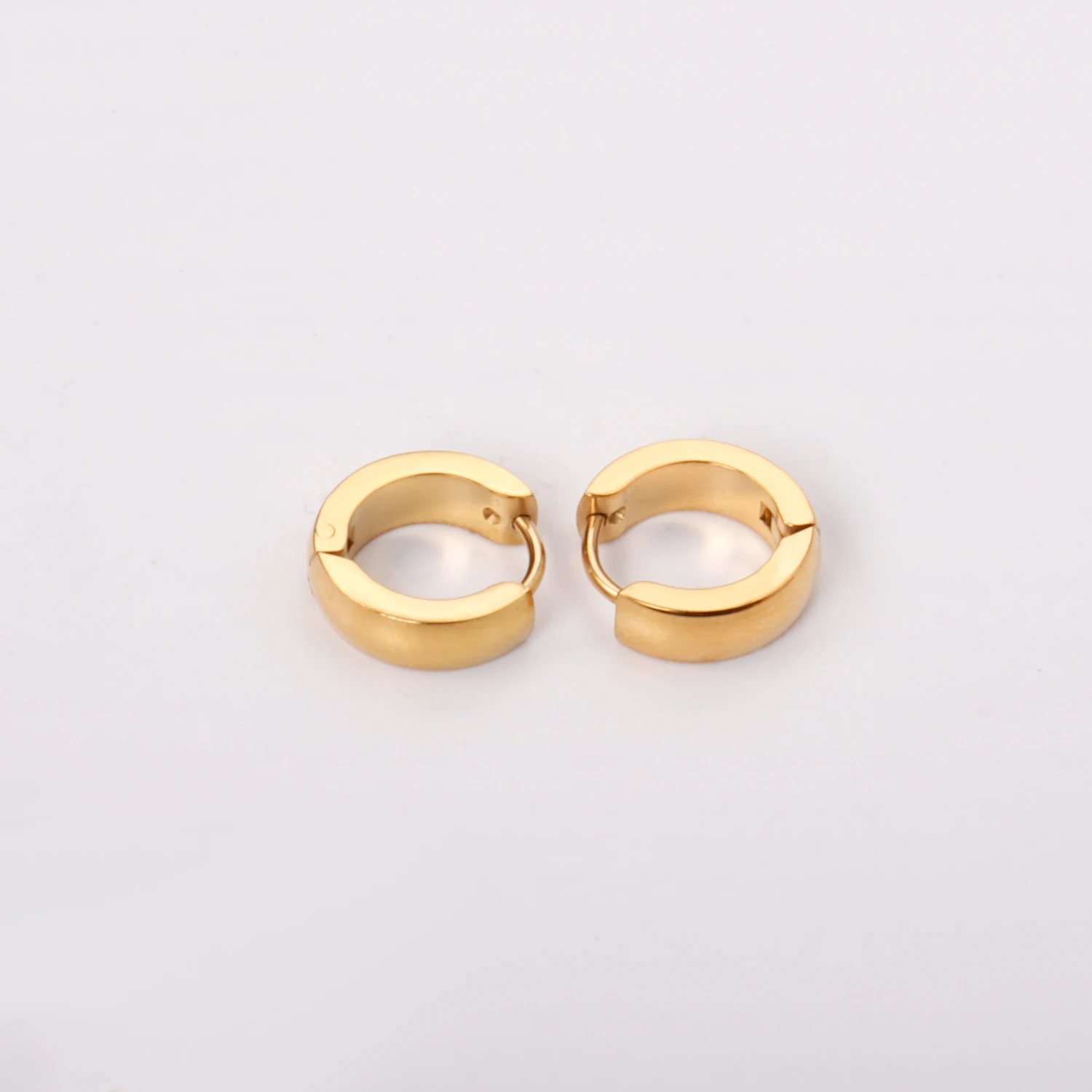 

Wholesale Price in Stock Silver Rose Gold Jewelry Earrings Stainless Steel Gold Hoops, Gold/silver available