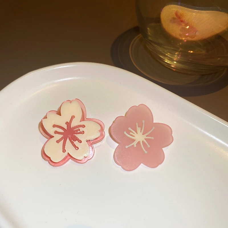 

fashion lucite flower hot pink fancy earrings