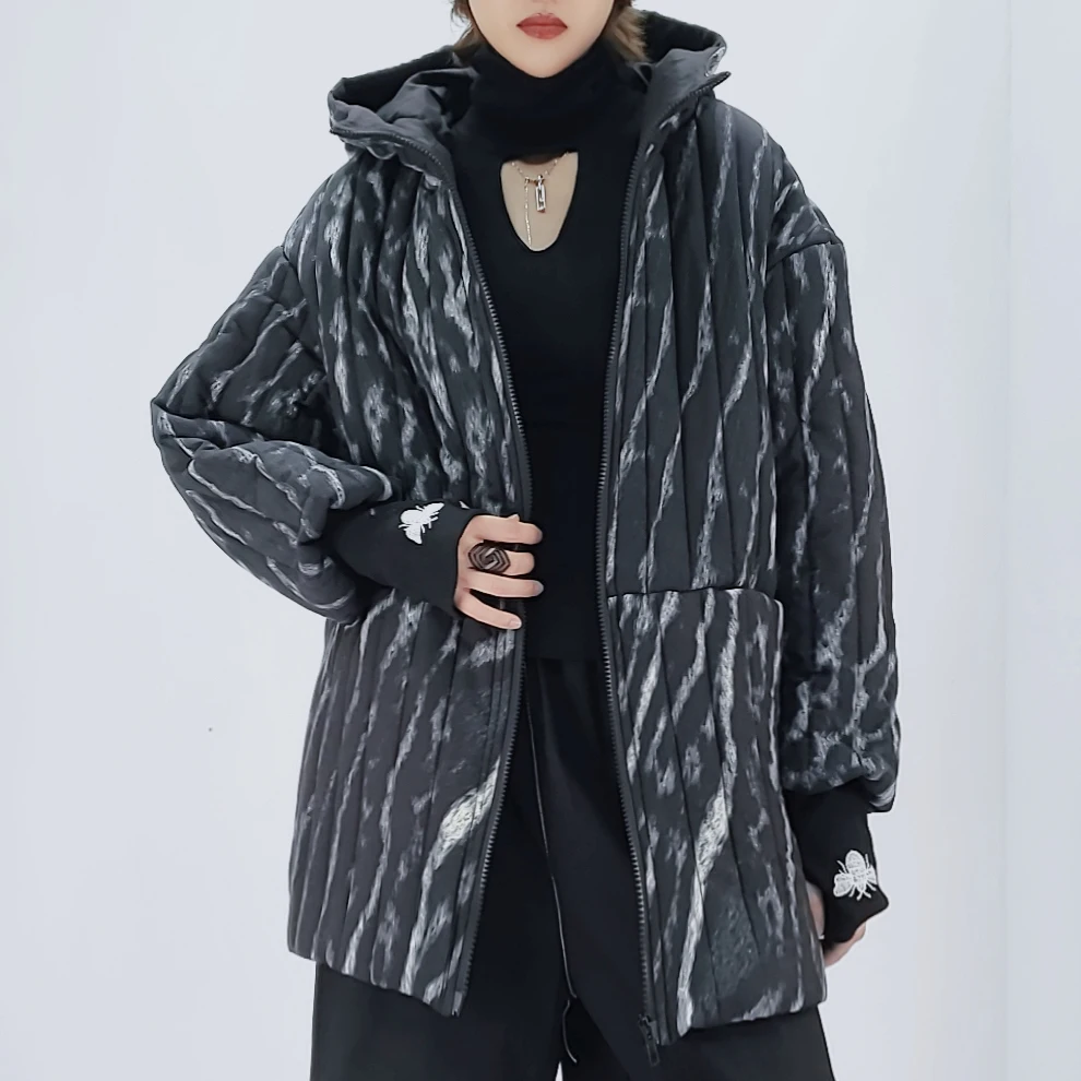 

Best Price Customized Popular Warmth Hooded Free Size Cotton Coat Women Jackets Winter Outdoor Jacket, Picture showns