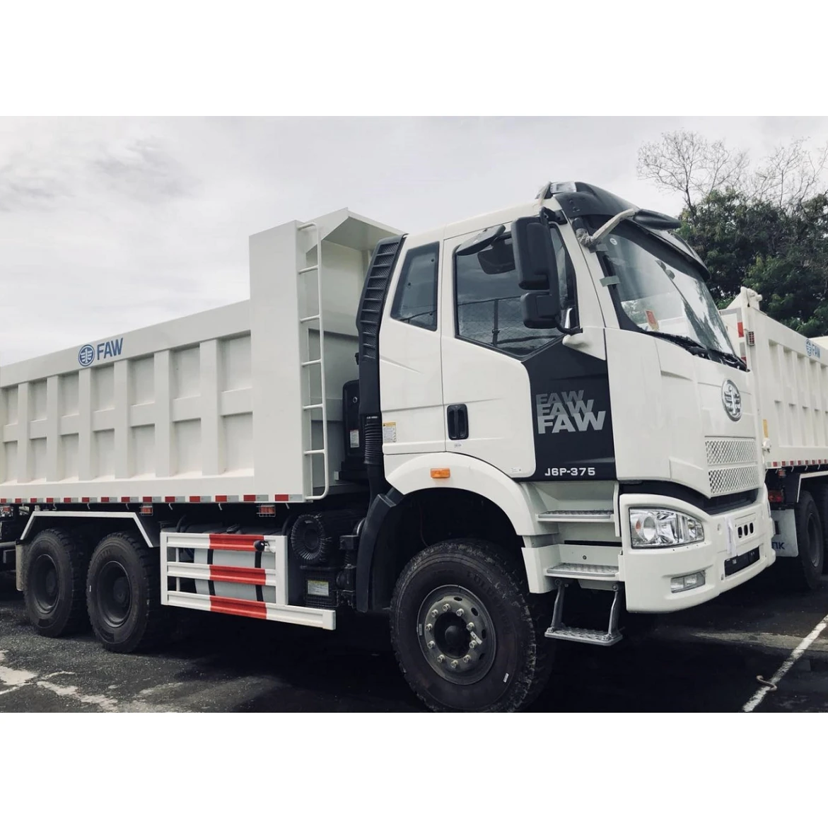 

2019 new product 10 Wheels 6X4 FAW dump truck J6P for Sale