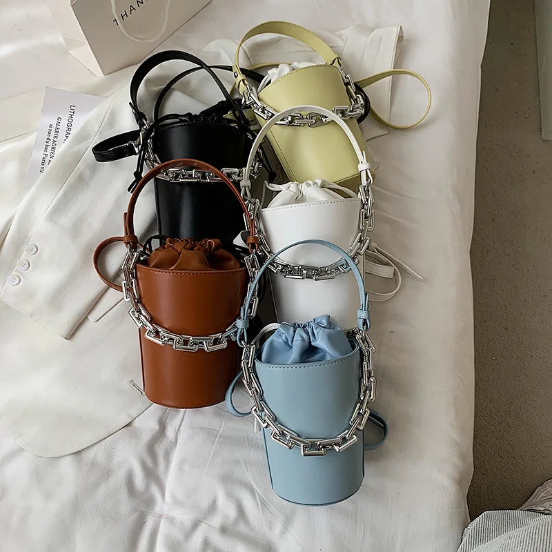 

Niche design bag women's 2021 fashion chain handbag shoulder messenger bag internet popular simple bucket bag