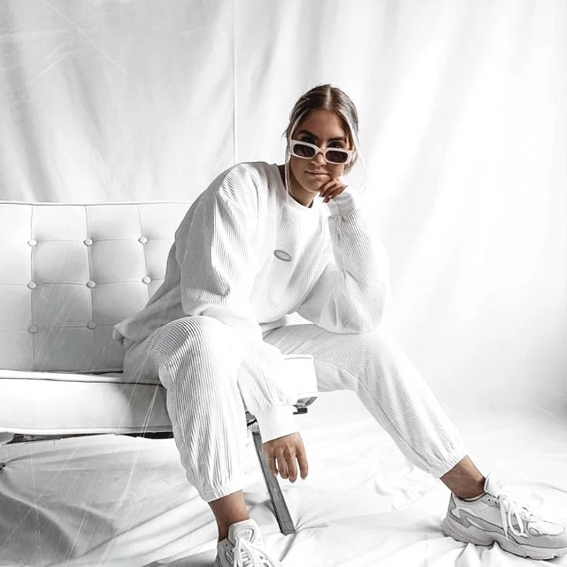 

Regular hoodies fashion solid color pullover cheap women polyester fitness shirt blouse, White/oem