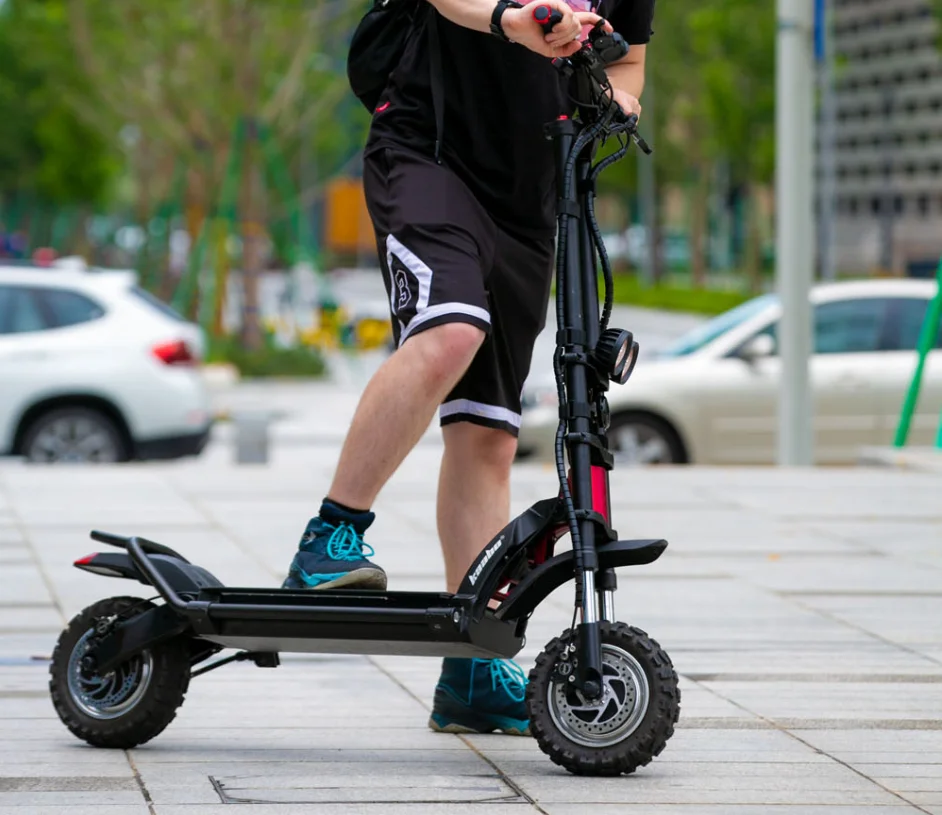 Super Power and Strong Kaabo Wolf Warrior 11 Plus Electric Scooter  with 2 Chargers