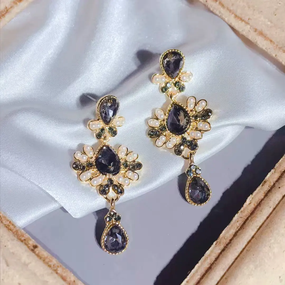 

Fashion palace style baroque drop dangle cross earrings diamond crystal black temperament earrings for women, As picture