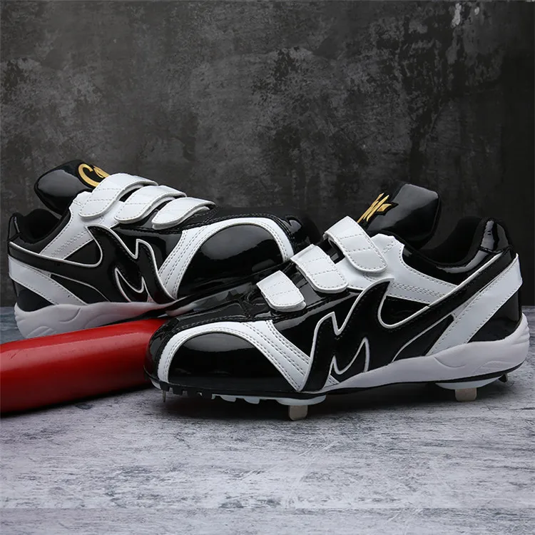 Hard steel spiked baseball field shoes and softball shoes