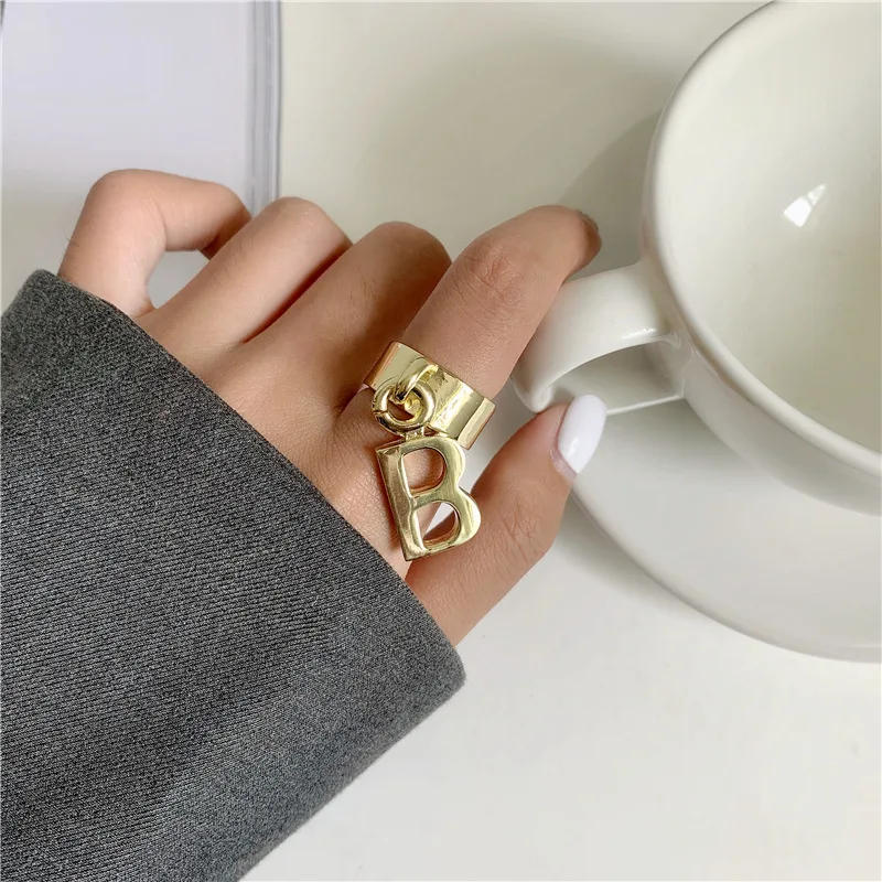 

DanYuan gold initial letter b ring custom bridesmaids weedding gifts personalized ring index small finger ring, Picture