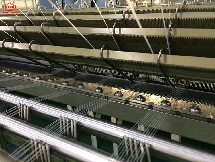 LACE KNITTING CROCHET MACHINE 04.JPG