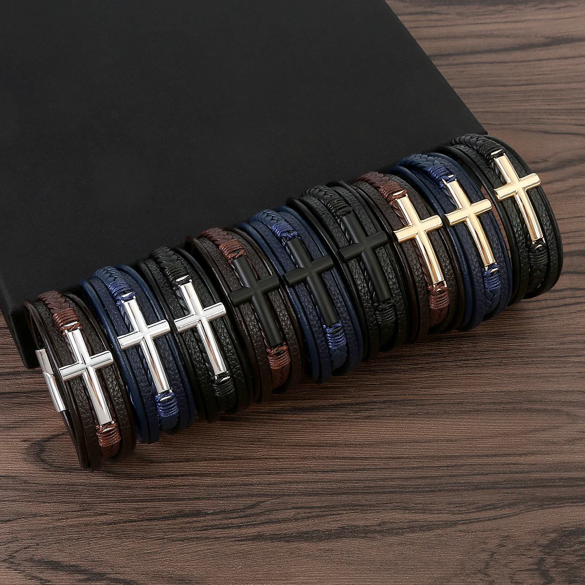 

Magnetic Clasp PU Microfiber Woven Bracelet Multilayer Handmade Braided Leather Cross Bracelet For Men Jewelry