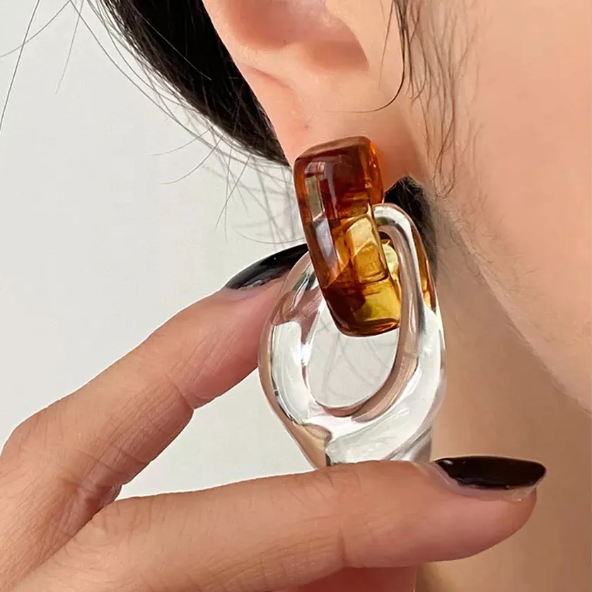 

2022 Korean Contrast Color Mixed Amber Clear Acrylic Earrings Irregular Hollow Circle Transparent Resin Earring Women Jewelry