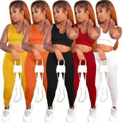 

custom logo 2021 joggers 2 piece crop top with pants workout women tracksuit two piece pants set