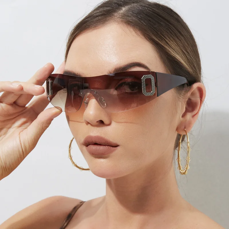 

UNOC New Sunglasses Arrivals 2023 Sunglasses One Piece Lens Trendy Women Glasses Custom Logo Sports Metal Parts Sunglasses